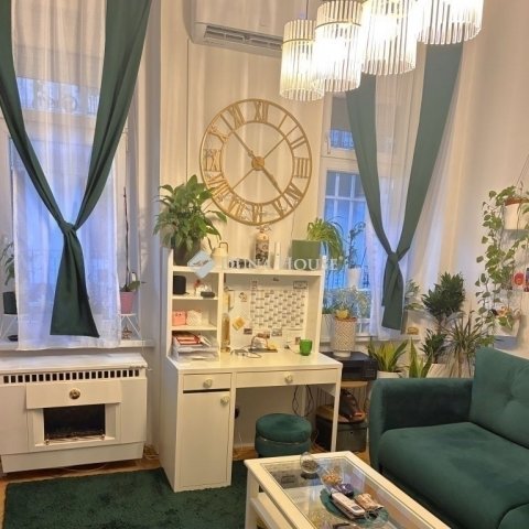 Eladó téglalakás, Budapesten, VII. kerületben 59 M Ft, 1 szobás