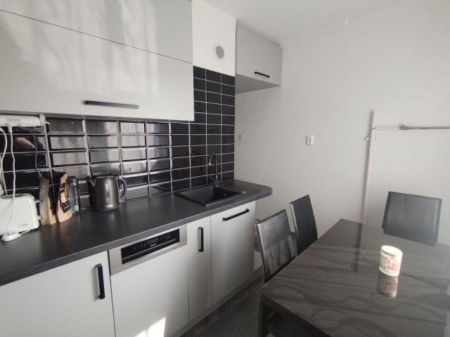 Eladó panellakás, Szegeden 45.9 M Ft, 2 szobás