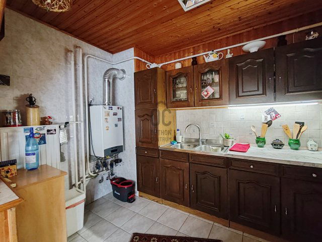 Eladó ikerház, Győrött 80 M Ft, 4 szobás / költözzbe.hu