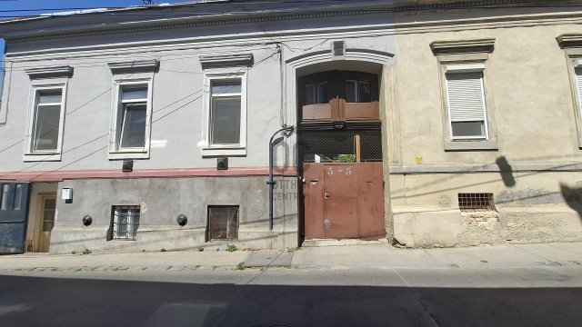 Eladó téglalakás, Pécsett 12.99 M Ft, 2 szobás