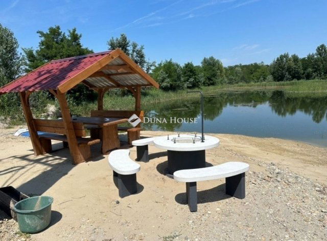 Eladó telek, Taksonyon 84.99 M Ft / költözzbe.hu