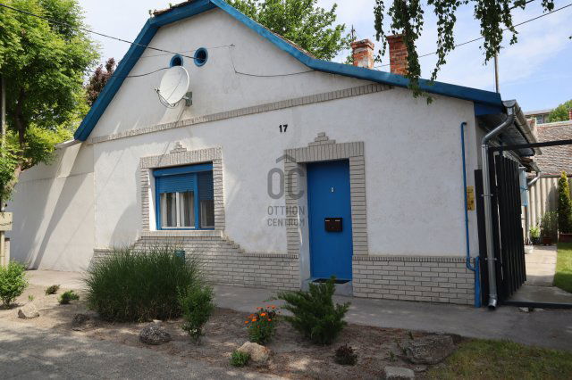 Eladó családi ház, Kecskeméten 35 M Ft, 2 szobás