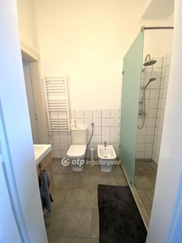 Eladó téglalakás, Budapesten, VII. kerületben 83.9 M Ft