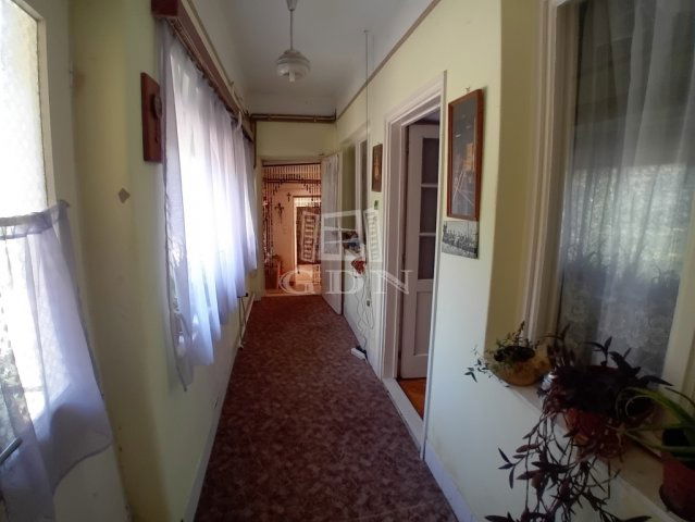 Eladó családi ház, Szeremlén 18 M Ft, 5 szobás