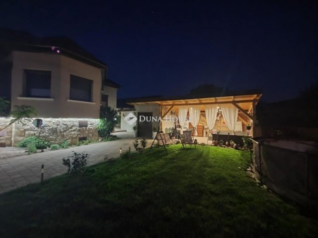 Eladó családi ház, Tokodon 89 M Ft, 6 szobás