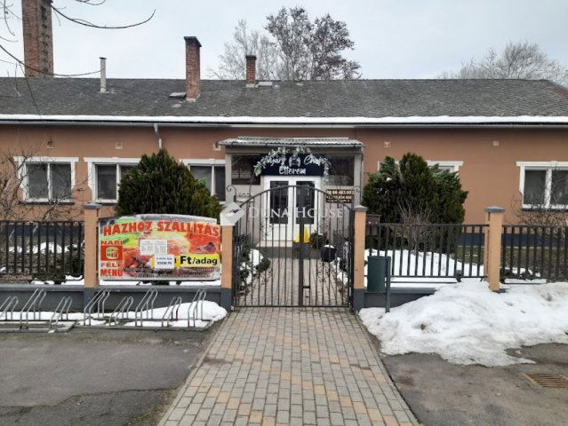 Eladó üzlethelyiség, Gyulán, Dobozi úton 280 M Ft