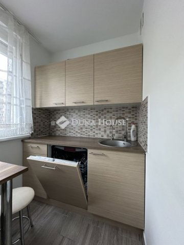 Eladó panellakás, Budapesten, III. kerületben 70.9 M Ft, 2 szobás