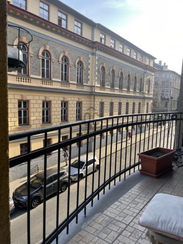 Eladó téglalakás, Budapesten, XII. kerületben 164.5 M Ft