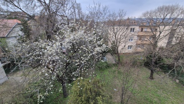 Eladó téglalakás, Budapesten, I. kerületben, Harkály utcában