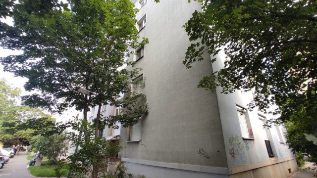 Eladó téglalakás, Dunaújvárosban 23.7 M Ft, 1+2 szobás