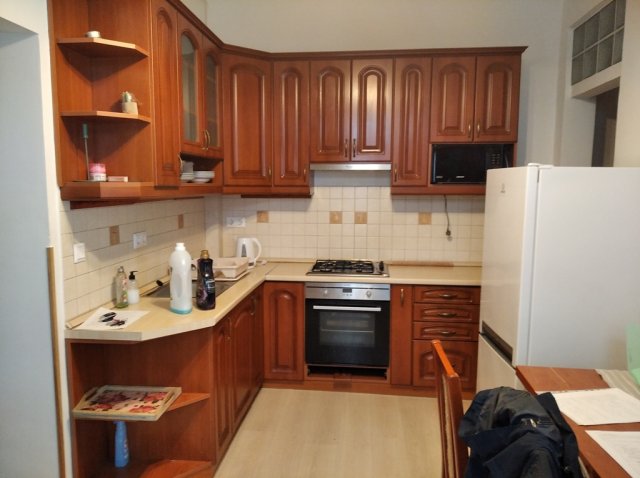 Kiadó téglalakás, albérlet, Pécsett 220 E Ft / hó, 3 szobás