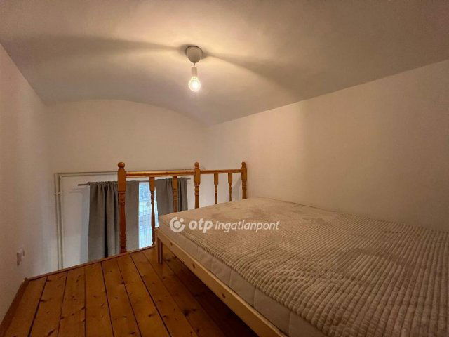 Eladó téglalakás, Budapesten, V. kerületben 99.9 M Ft, 3 szobás