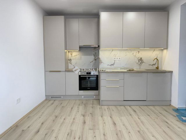 Eladó téglalakás, Budapesten, III. kerületben 82.9 M Ft
