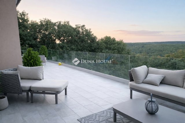 Eladó családi ház, Érden 299 M Ft, 5 szobás