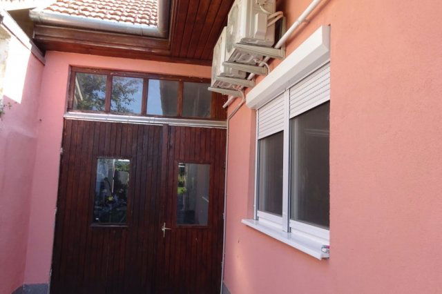 Eladó családi ház, Székesfehérvárott 119 M Ft, 3 szobás