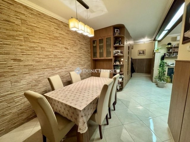 Eladó téglalakás, Kecskeméten 87.9 M Ft, 2+2 szobás