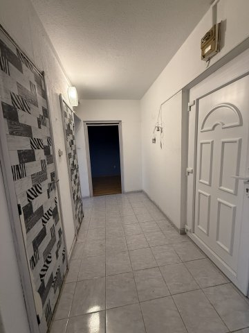 Eladó panellakás, Tatabányán, Sánc utcában 36.5 M Ft, 2 szobás