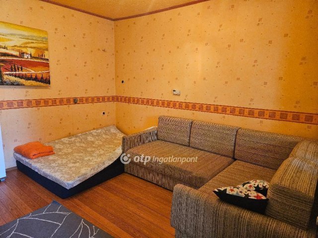 Eladó családi ház, Budapesten, XX. kerületben 71.5 M Ft