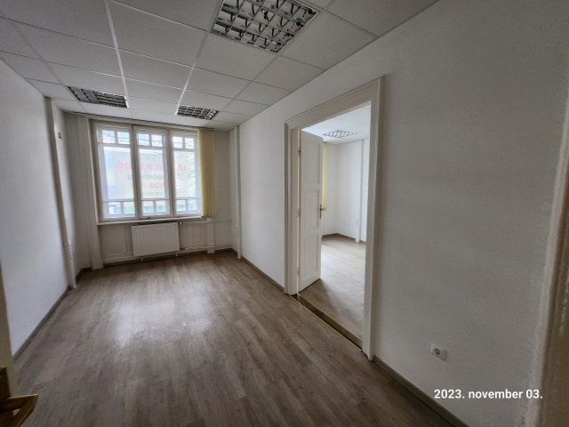 Kiadó iroda, Miskolcon 126 E Ft / hó, 3 szobás