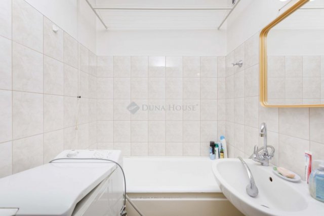Eladó panellakás, Mosonmagyaróváron 42.9 M Ft, 2 szobás