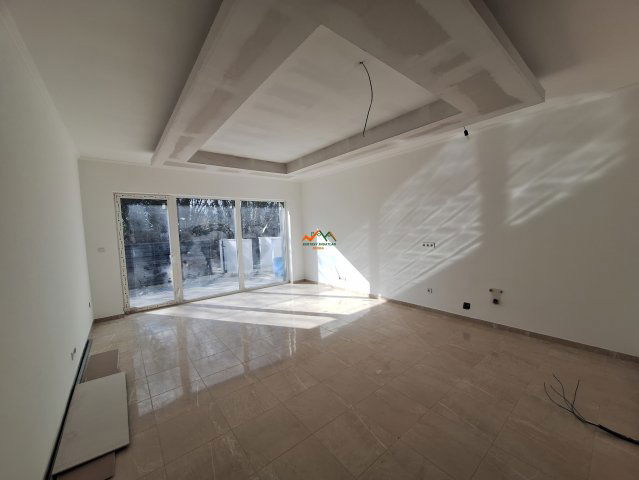 Eladó sorház, Szigetszentmiklóson 74.9 M Ft, 3 szobás