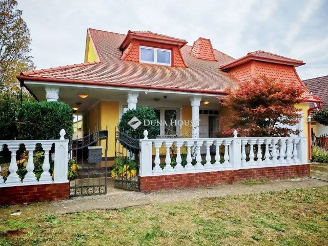 Eladó családi ház, Berzencén 69.9 M Ft, 6 szobás