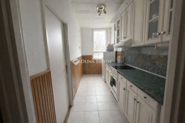 Eladó téglalakás, Budapesten, XVIII. kerületben 68.5 M Ft