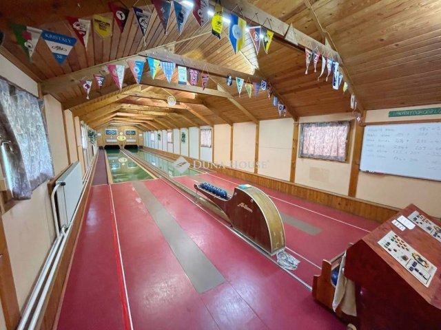 Eladó ipari ingatlan, Uraiújfalun 49.9 M Ft / költözzbe.hu