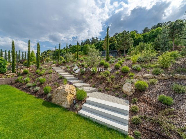 Kiadó ikerház, albérlet, Budapesten, III. kerületben, 4 szobás