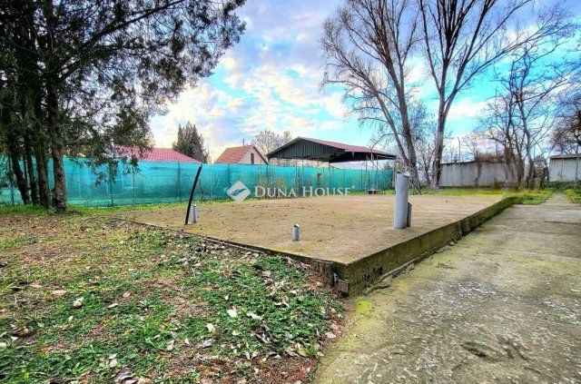 Eladó családi ház, Szatymazon 39.99 M Ft, 2 szobás