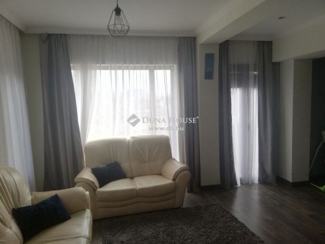 Eladó családi ház, Pencen 63 M Ft, 3 szobás