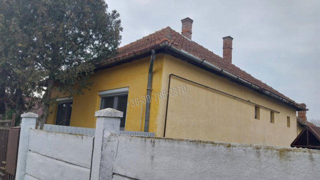 Eladó családi ház, Sarkadon 18 M Ft, 3 szobás