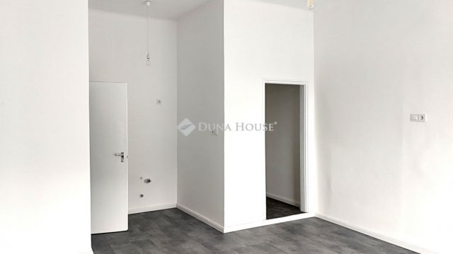 Eladó üzlethelyiség, Dorogon 21 M Ft / költözzbe.hu