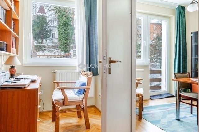 Eladó téglalakás, Budapesten, II. kerületben 135 M Ft, 3 szobás