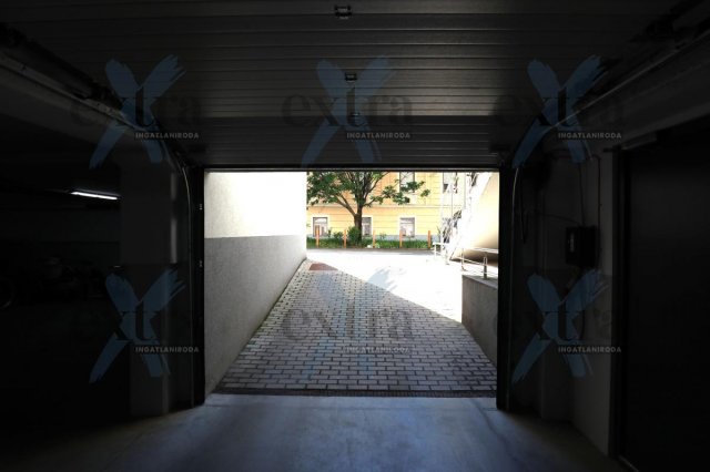 Kiadó garázs, Szegeden 25 E Ft / hó, 1 szobás