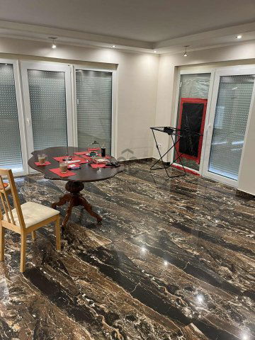 Eladó családi ház, Balatonszabadiban 84.9 M Ft, 2 szobás