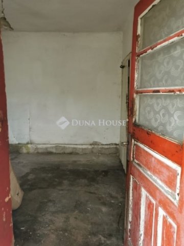 Eladó családi ház, Dorogon 19.9 M Ft, 4 szobás