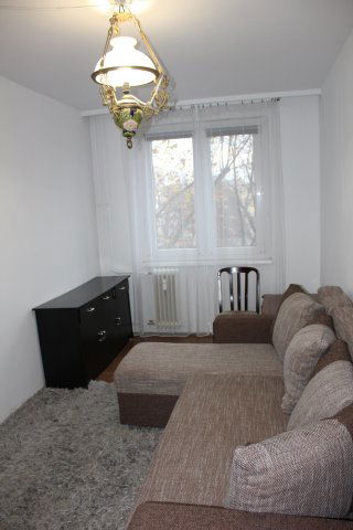 Kiadó panellakás, albérlet, Debrecenben, Kossuth utcában