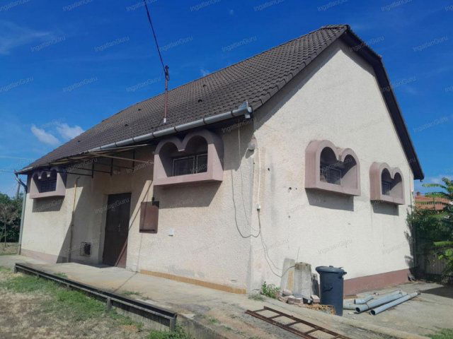 Eladó üzlethelyiség, Kecskeméten 36 M Ft / költözzbe.hu