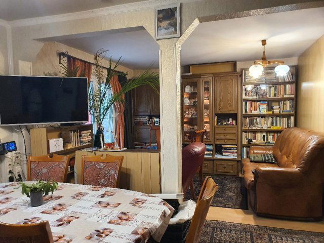 Eladó családi ház, Szigetszentmiklóson 84 M Ft, 4 szobás