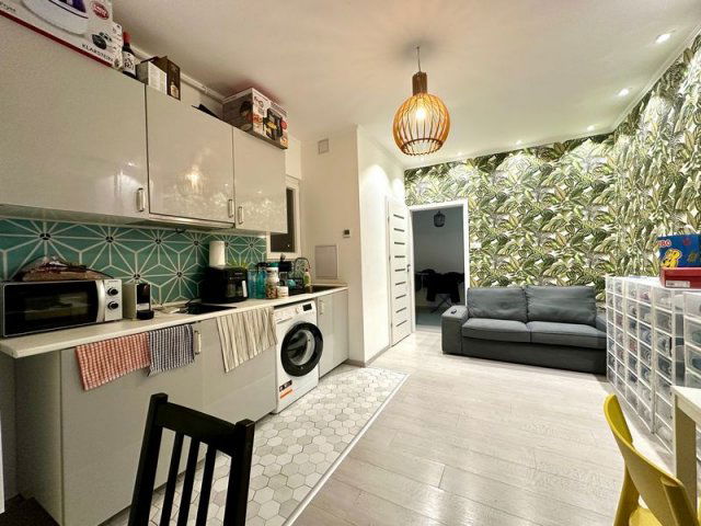 Eladó téglalakás, Budapesten, VI. kerületben, Bajza utcában