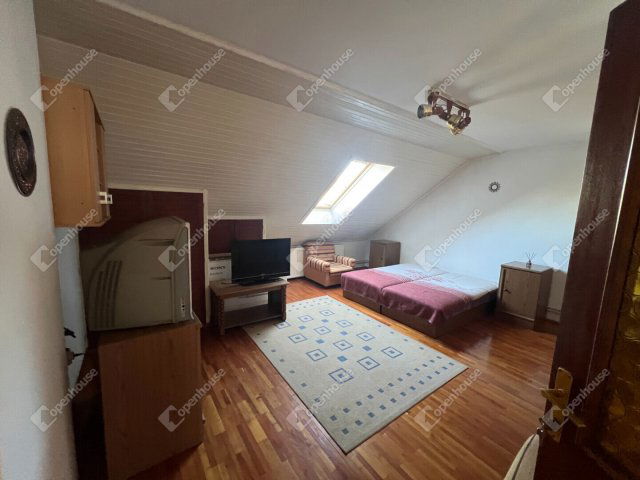 Eladó sorház, Sopronban 119.9 M Ft, 5 szobás