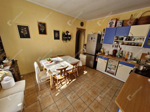 Eladó családi ház, Fityeházon 27.9 M Ft, 4 szobás