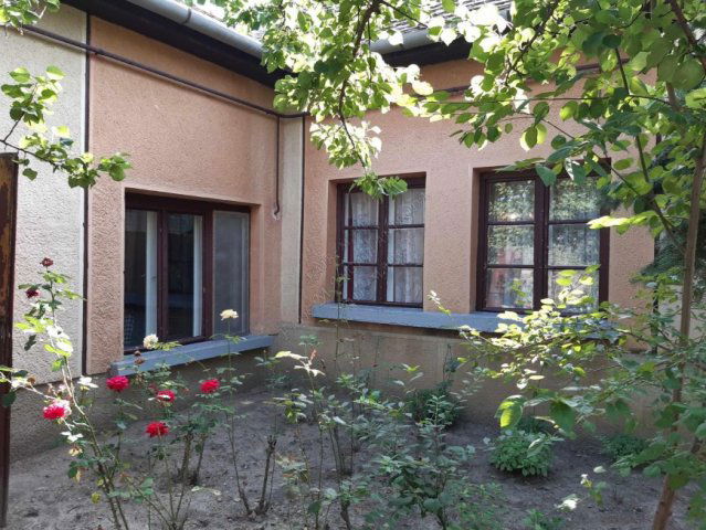 Eladó családi ház, Szentesen 32 M Ft, 2 szobás