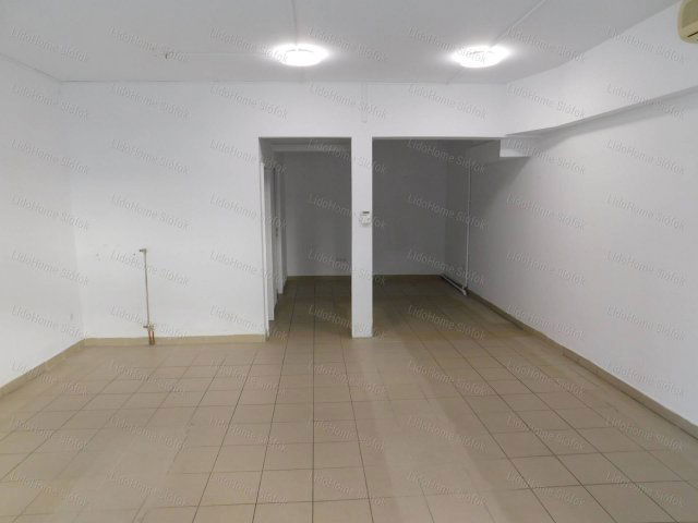 Eladó üzlethelyiség, Siófokon 74.9 M Ft, 9 szobás