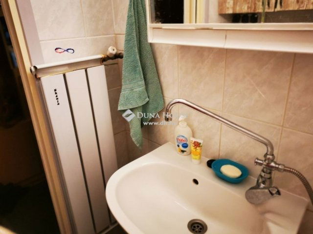 Eladó panellakás, Dorogon 53 M Ft, 3 szobás