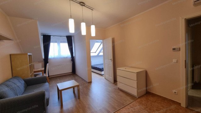 Kiadó téglalakás, albérlet, Sopronban 163 E Ft / hó, 1+1 szobás