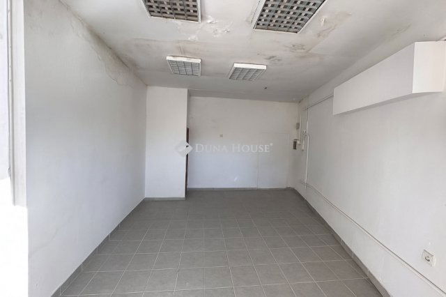 Kiadó üzlethelyiség, Budapesten, XXI. kerületben 200 E Ft / hó