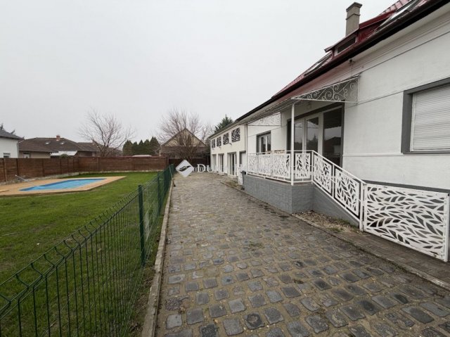 Eladó téglalakás, Szigetszentmiklóson 35 M Ft, 2 szobás