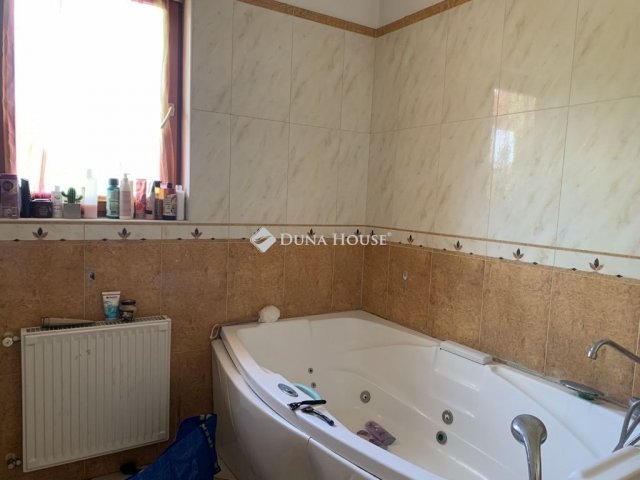 Eladó családi ház, Budapesten, XXII. kerületben 380 M Ft